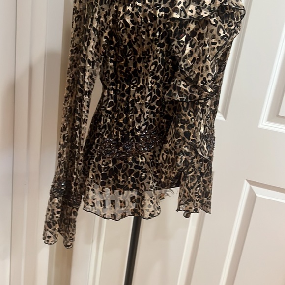 Mary L Couture, women’s, M, animal print blouse. 100% polyester. Like new! - Picture 3 of 10